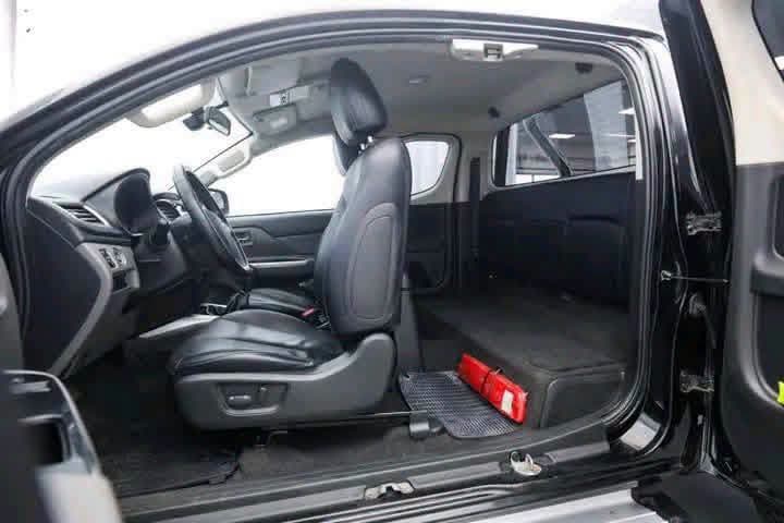 Mitsubishi L200 2.4 InStyle+